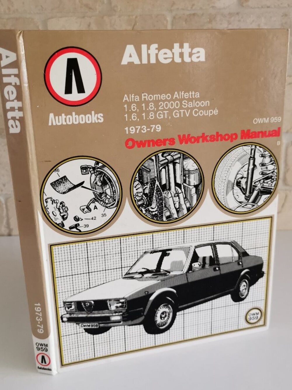 Alfa Romeo Alfetta Owners Workshop Manual HC Book 1973-79 Autobooks OWM959